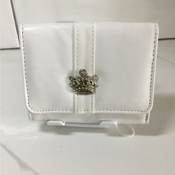 Vegan Leather Wallet with Crown Detail - Camel, Brown, White or Black New w/tag - Picture 4 of 6